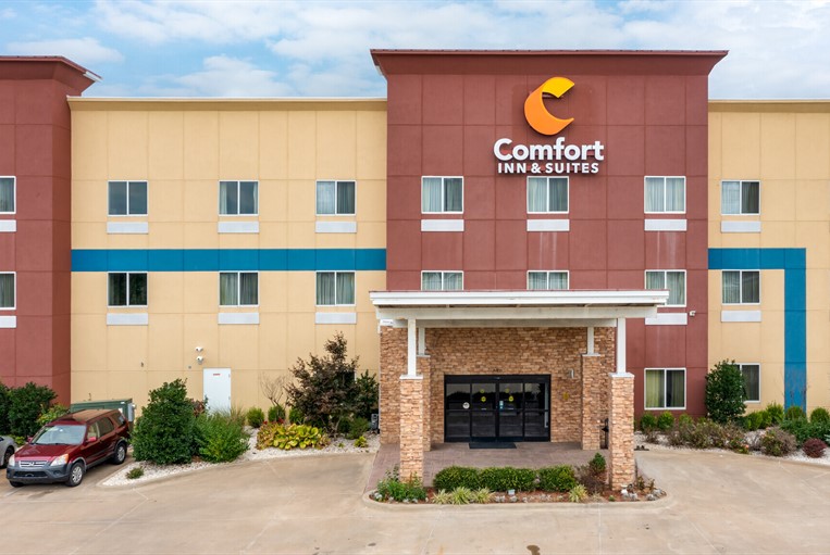Comfort Inn & SuitesSapulpa, Oklahoma